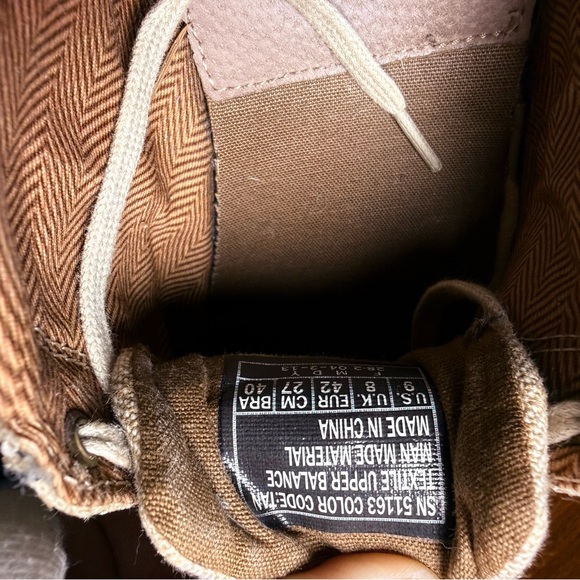 BOBS from Skechers Men's Beige Lace-Up Sneakers - Picture 4 of 6